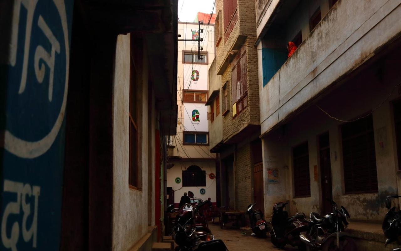 Hog Hostel Varanasi Esterno foto